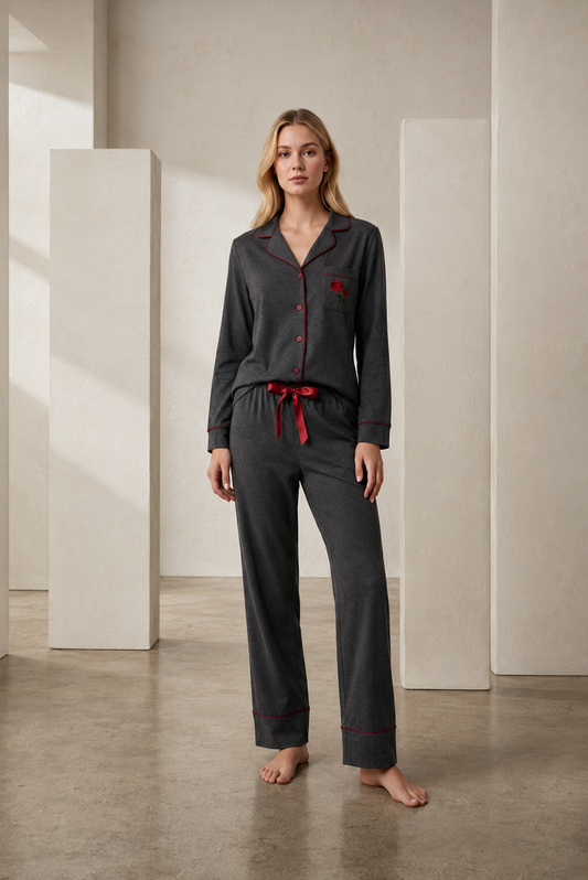 Pijama mujer camisero de algodón gris marengo con bordado de rosa | NUVELLA